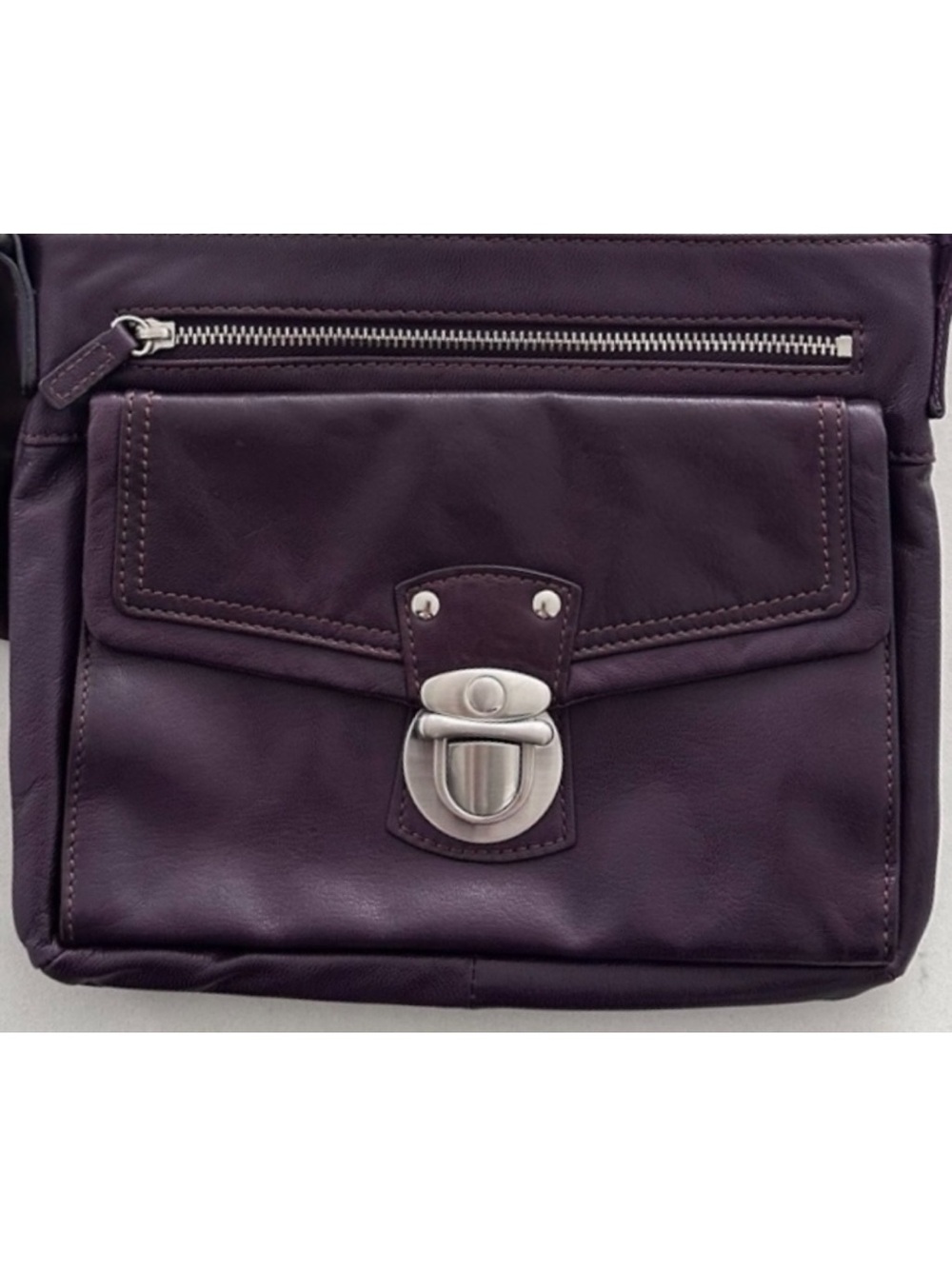 Danier Leather Crossbody Bag - Classic Leather Shoulder Purse - Picture 2 of 2